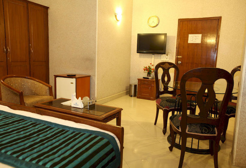 Hotel Oyo Premium Dlf One 1