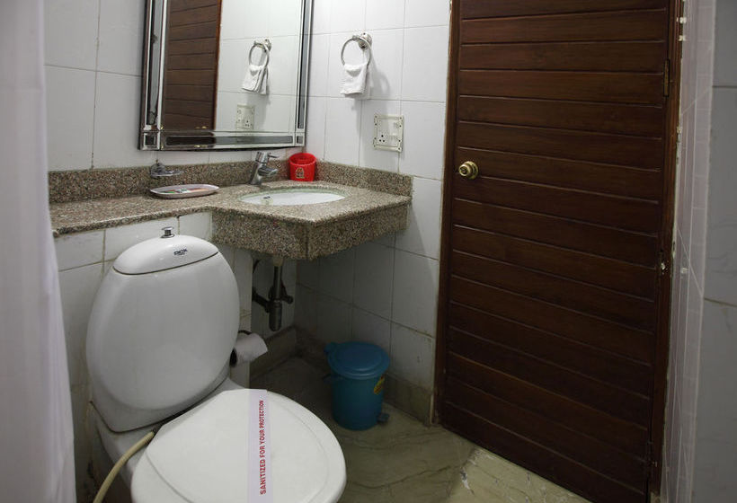 Hotel Oyo Premium Dlf One 3