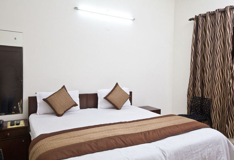 Hotel Oyo Rooms Medicity 10