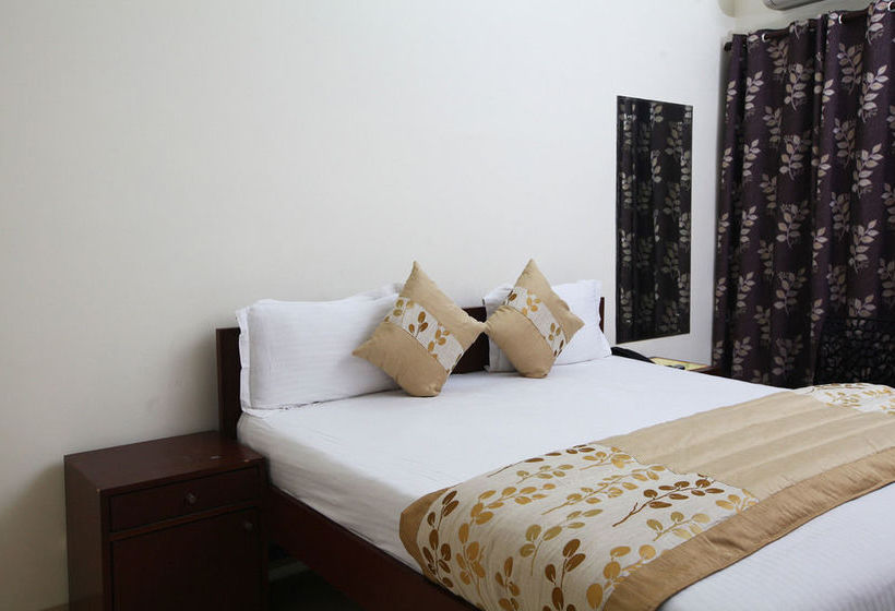 Hotel Oyo Rooms Medicity 8