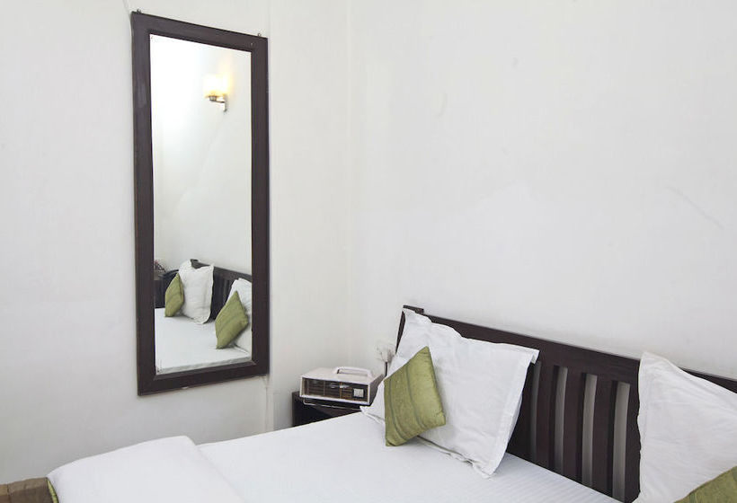 Hotel Oyo Rooms Rajiv Chowk 12