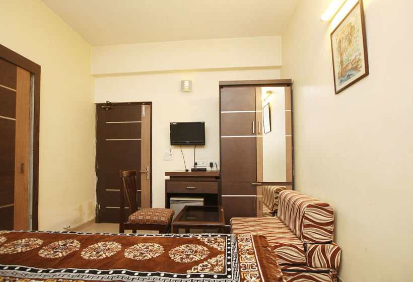 Hotel Oyo Rooms Noida Sector 71 14