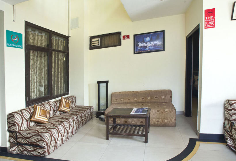 Hotel Oyo Rooms Noida Sector 71 16