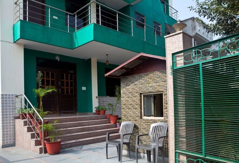 Hotel Oyo Rooms Esic Panchdeep Colony Noida