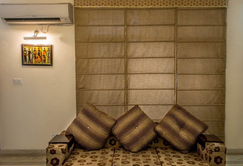 Hotel Oyo Rooms Greater Noida Delta 3 12