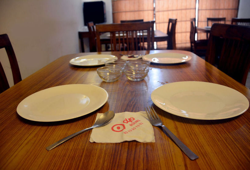 Hotel Oyo Rooms Greater Noida Delta 3 16