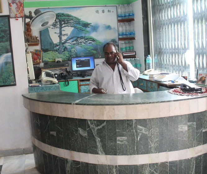 Hotel Jeevak International 12