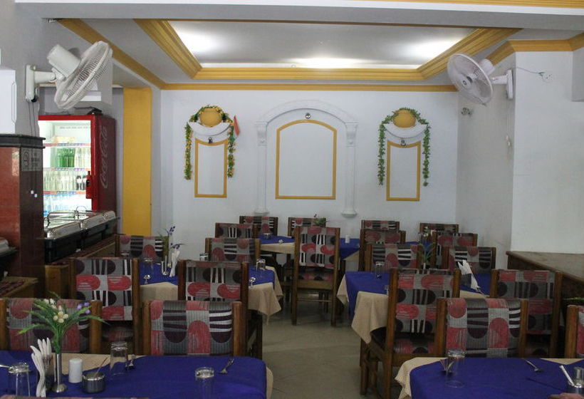 Hotel Jeevak International 4