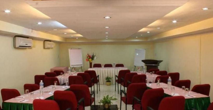 Hotel Radiant Resort 7