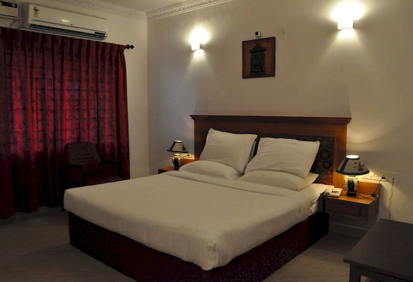 Hotel Radiant Resort 8