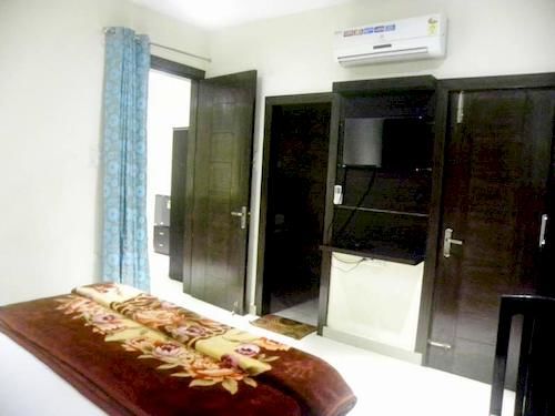 Hotel Laxmi Palace 16