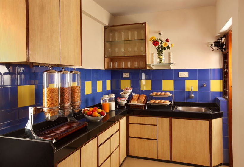 At Home B&b Miramar 10