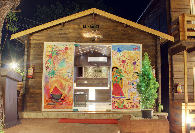 Hotel La Vie Woods 10