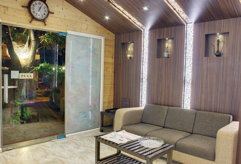 Hotel La Vie Woods 8