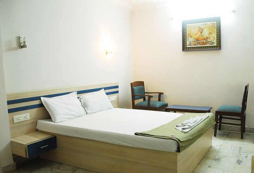 Hotel Nakshatra Inn 1