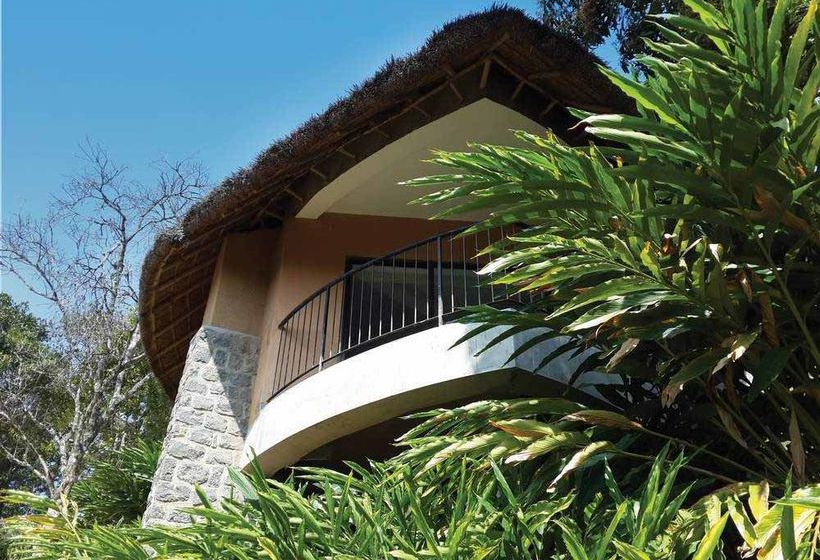 Hotel Poetree Sarovar Portico 5