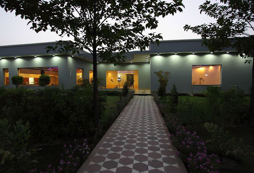Hotel Shri Radha Brij Vasundhara 3