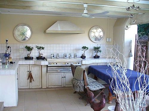 Bed and Breakfast Coral Tree House - Guest House 11