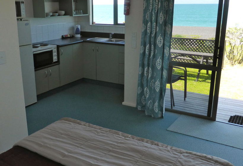 Napier Beach Kiwi Holiday Park & Motels 12