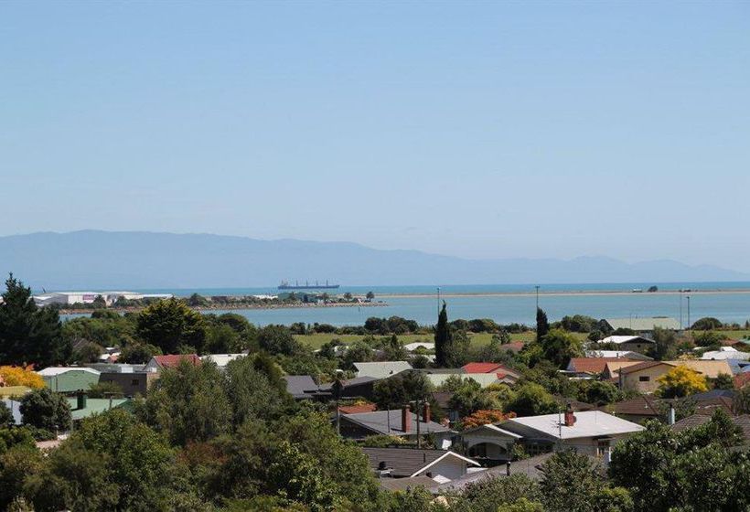 Bed and Breakfast A Woodsy House Nelson South Island