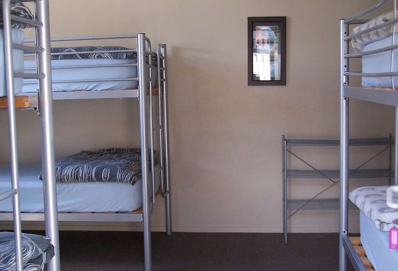 Hostel Turtle Cove Accommodation 17