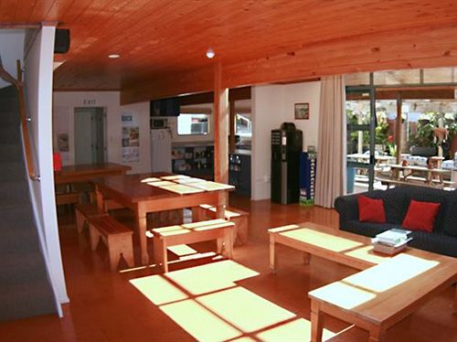 Hostel Peppertree Lodge 2