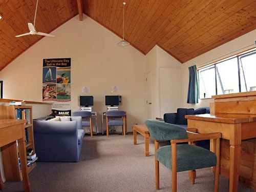 Hostel Peppertree Lodge 5