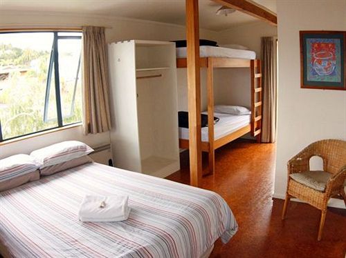 Hostel Peppertree Lodge 8