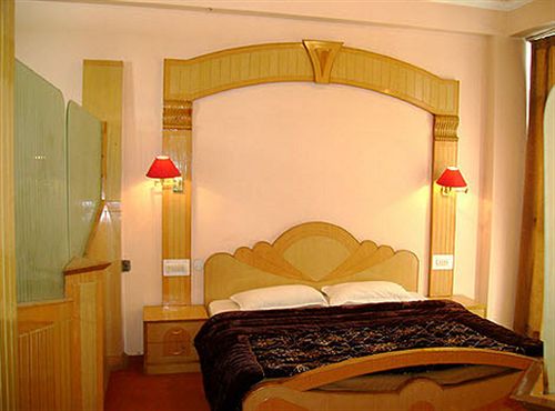 Hotel Sandhya Palace 1