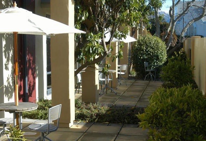 Nautilus Lodge Motel 4