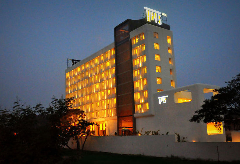Keys Hotel Kochi 11