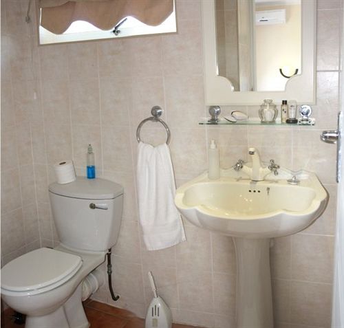 Pension Tariman Inn Guest House 1