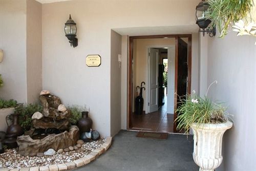 Pension Tariman Inn Guest House 4