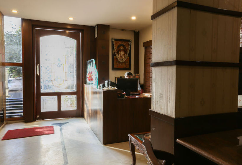 Hotel Oyo Rooms Majestic 11