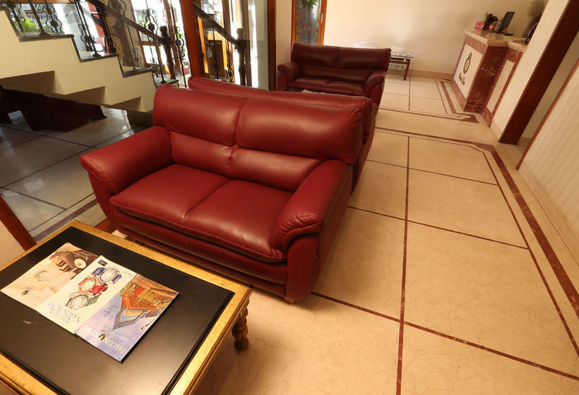 Hotel Oyo Rooms Majestic 13