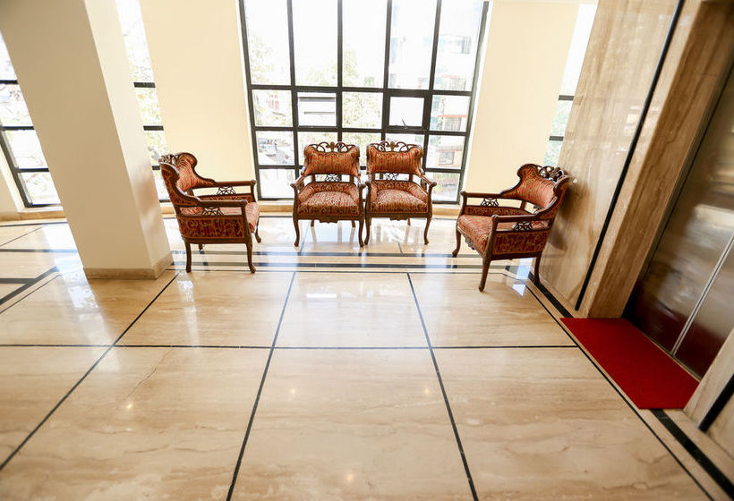 Hotel Oyo Rooms Majestic 9