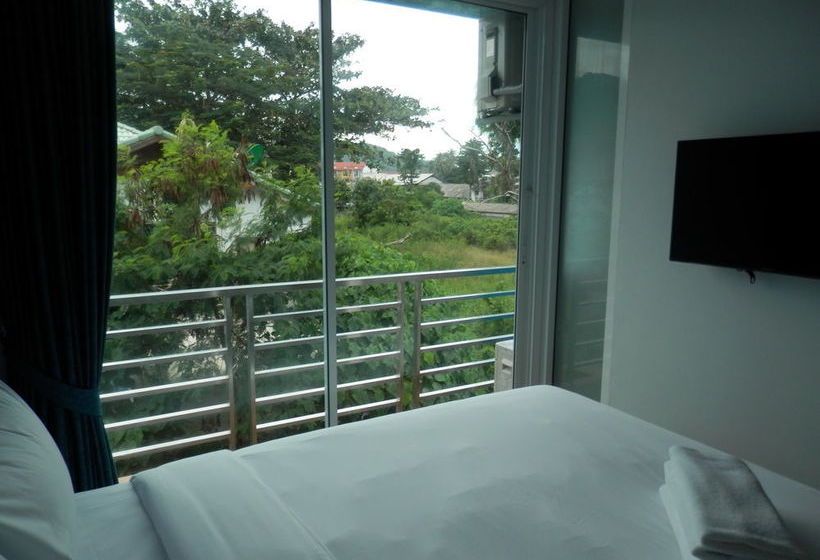 Hotel Cheeky MonkeyŽs Samui 10