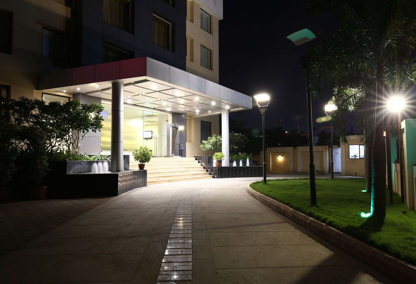Fabhotel Hinjewadi Phase 1 13
