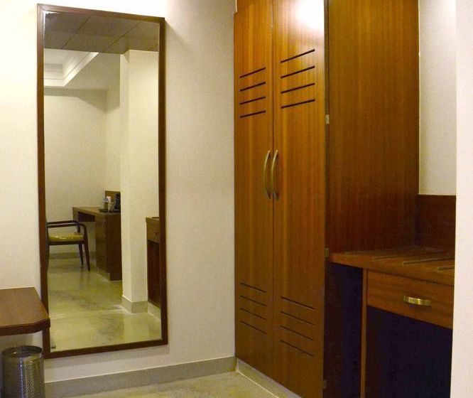 Hotel Raya S Grand 5