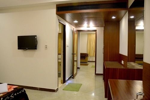 Hotel Raya S Grand 7