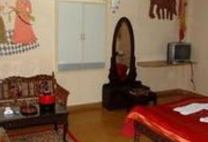 Hotel Vista Rooms At Indira Colony