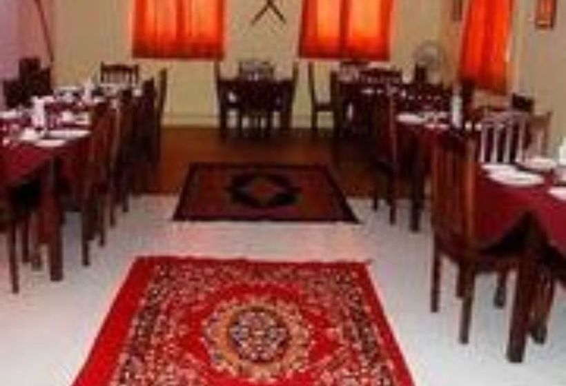 Hotel Vista Rooms At Indira Colony 1