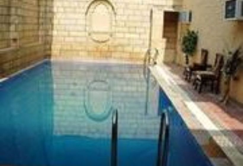 Hotel Vista Rooms At Indira Colony 12