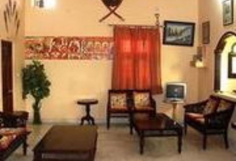 Hotel Vista Rooms At Indira Colony 3