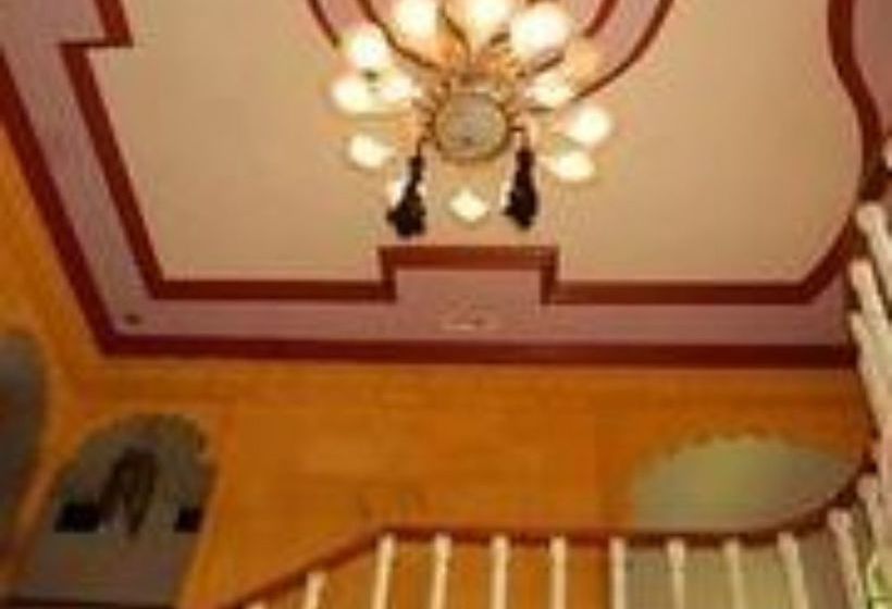 Hotel Vista Rooms At Indira Colony 4