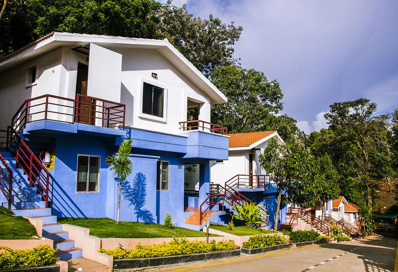 Resort Tgi Star Holidays Yercaud 11