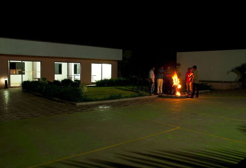 Resort Tgi Star Holidays Yercaud 20