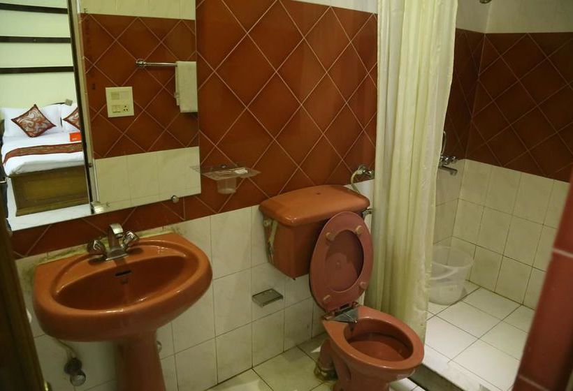 Hotel Oyo Rooms Chandigarh Sector 7 16