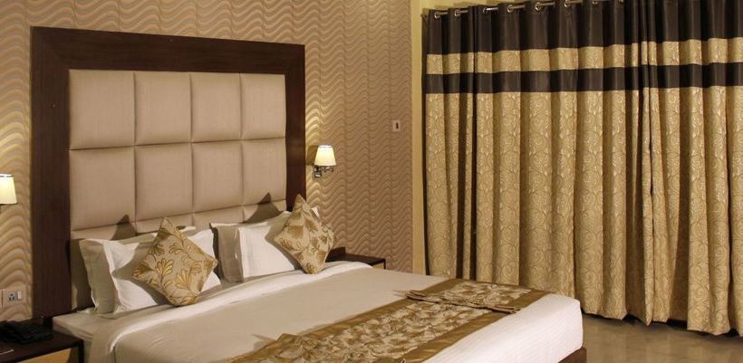 Hotel Clarks Inn Terrace Valley Gangtok Sikkim