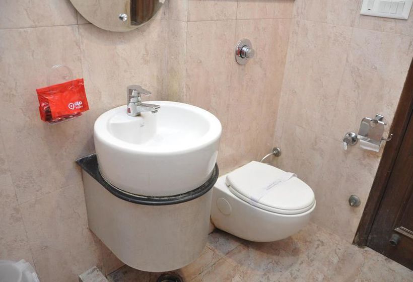 Hotel Oyo Rooms Bus Stand Entry Gate 1